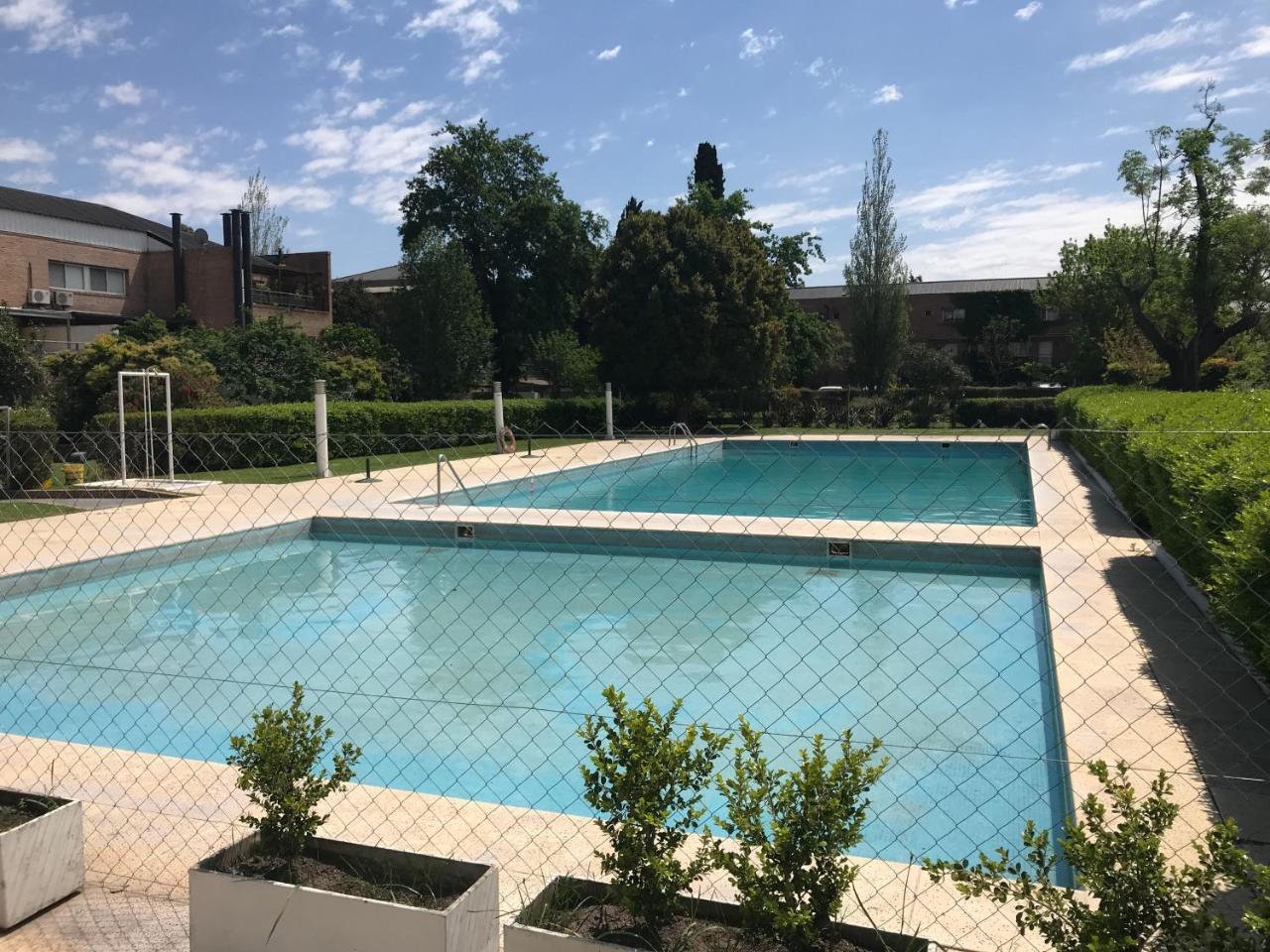 Apartamento En Country Pilar Piscina Parrilla Propia Hasta 4 Personas Екстериор снимка