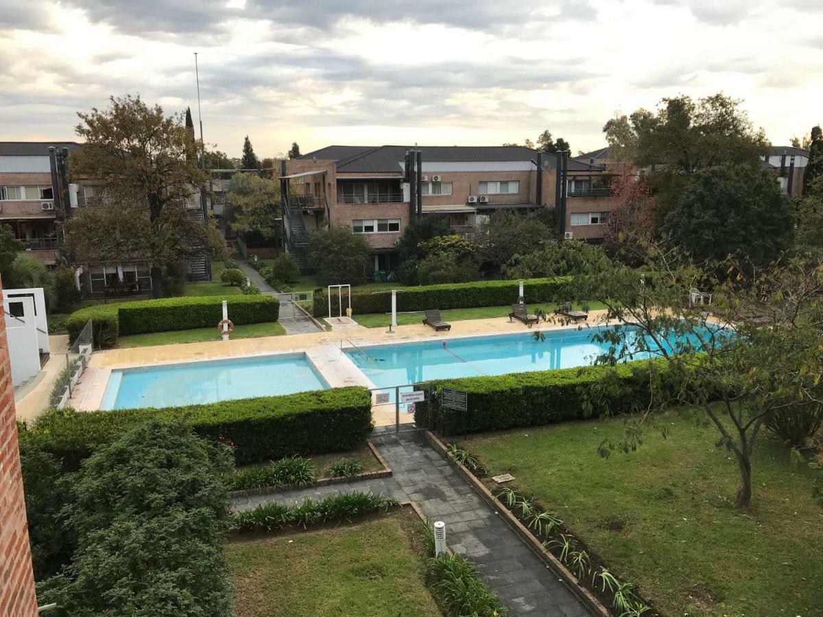 Apartamento En Country Pilar Piscina Parrilla Propia Hasta 4 Personas Екстериор снимка